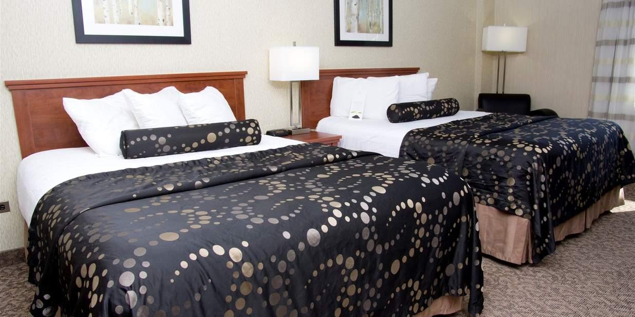 Clarion Hotel & Suites Brandon Ngoại thất bức ảnh