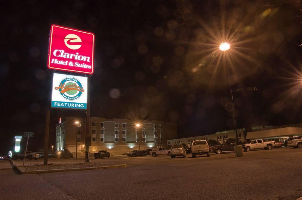 Clarion Hotel & Suites Brandon Ngoại thất bức ảnh