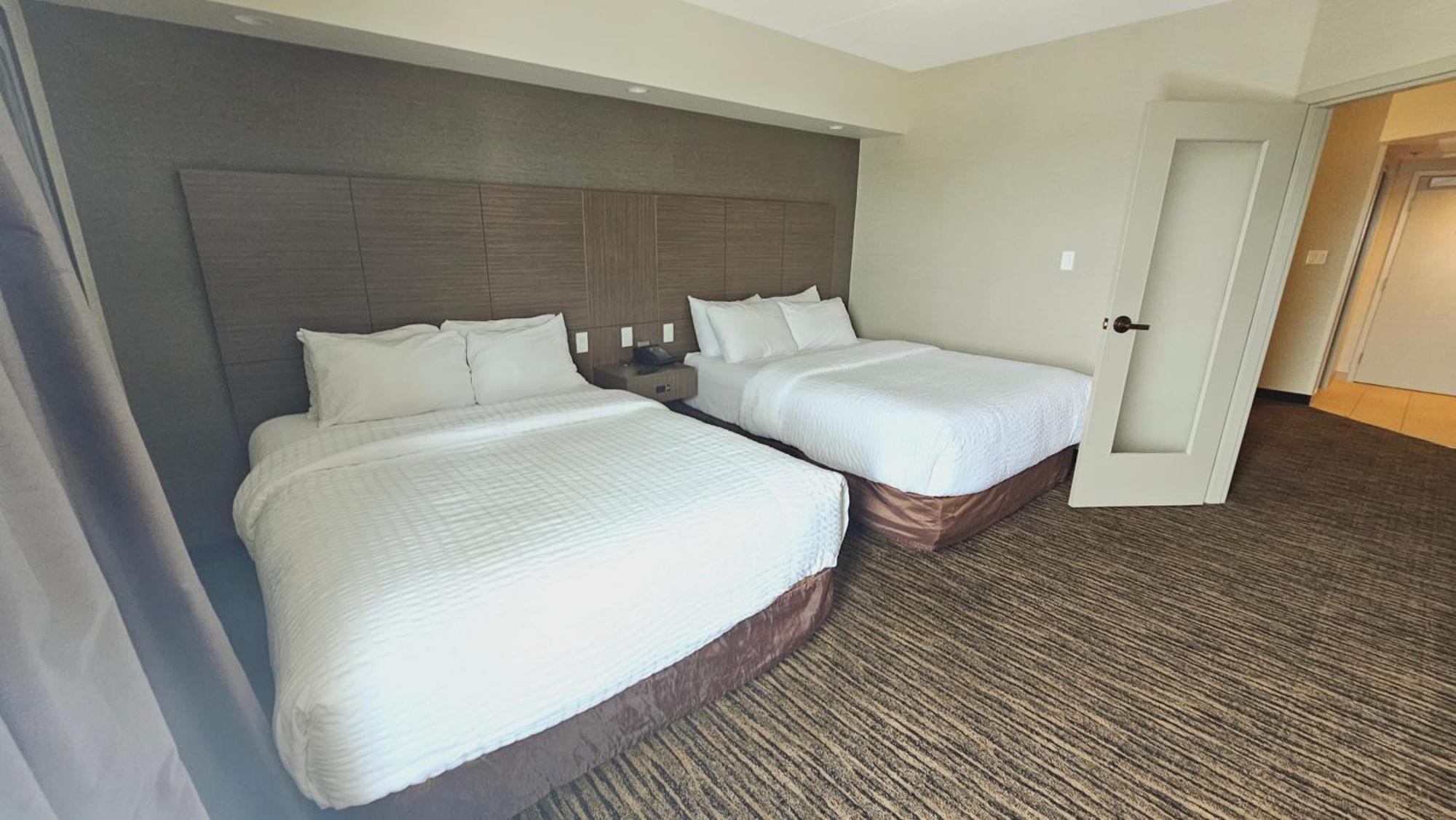 Clarion Hotel & Suites Brandon Ngoại thất bức ảnh