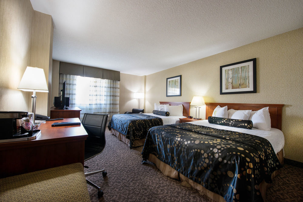 Clarion Hotel & Suites Brandon Ngoại thất bức ảnh