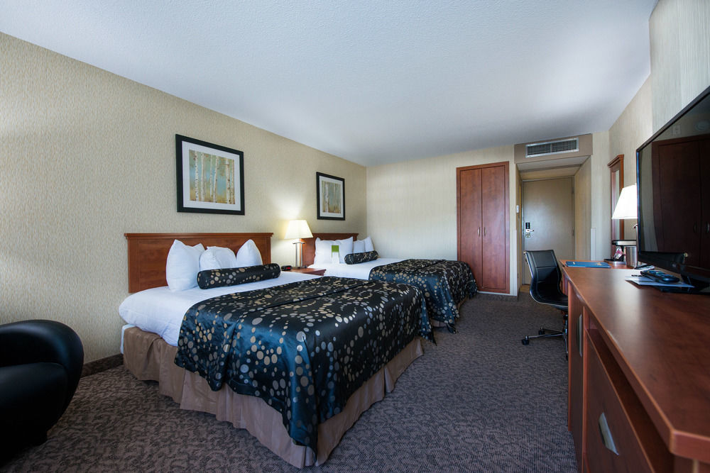 Clarion Hotel & Suites Brandon Ngoại thất bức ảnh