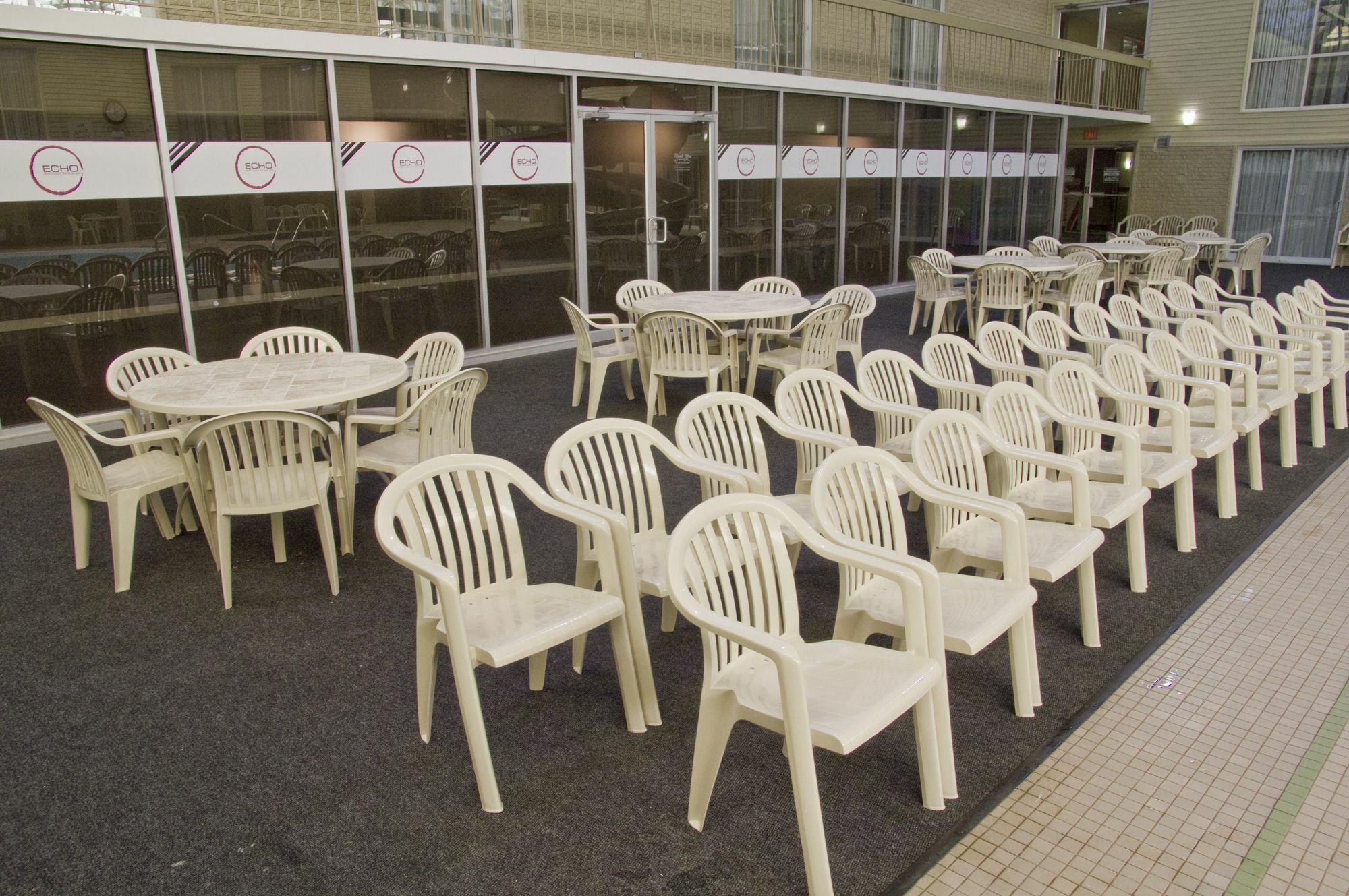 Clarion Hotel & Suites Brandon Ngoại thất bức ảnh